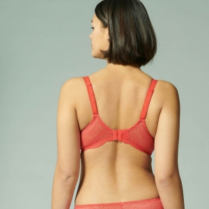KARMA 334/ROUGE FOLIE
