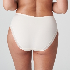 GYTHIA GEI GEISHA