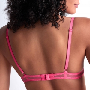 RULES OF ATTRACTION EXCITING PINK
